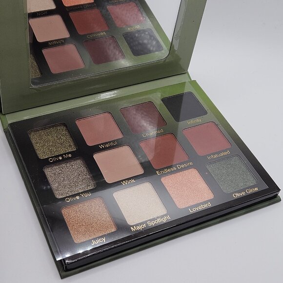 VIOLET VOSS Olive You Forever Eye Shadow Palette - Picture 4 of 4